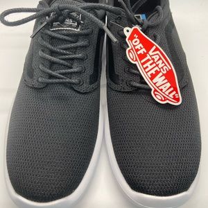 VANS FOR MEN NEW WITH TAG